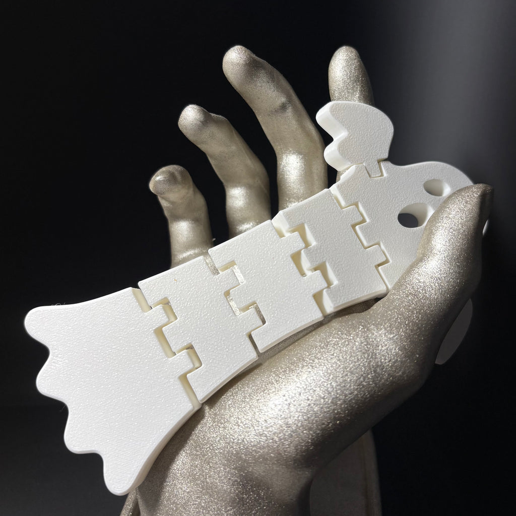 ghost fidget - 6.25”